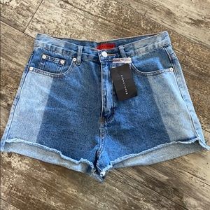 Woman’s Signature8 Cutoff shorts, NWT
